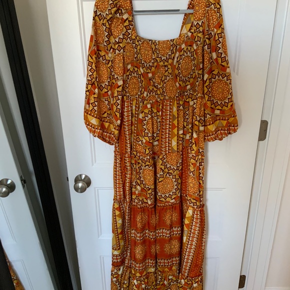 Dress - Picture 3 of 3